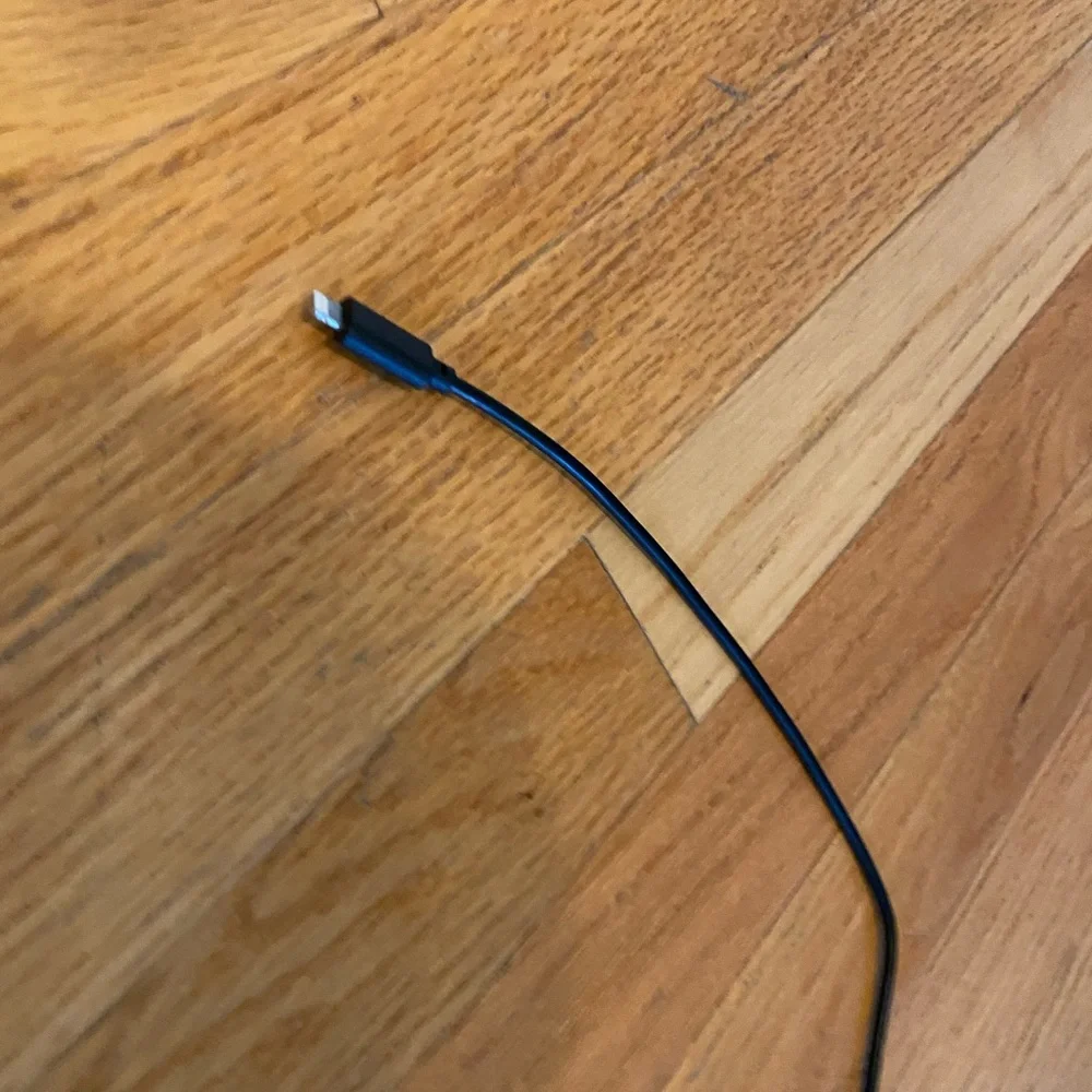 Bellin Wired Keyboard for iPad with Lightning connector